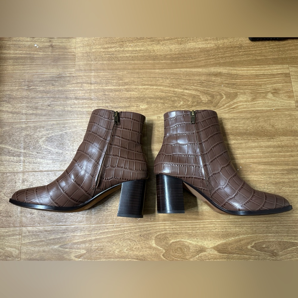Mira croc embossed ankle boots - Picture 3 of 10
